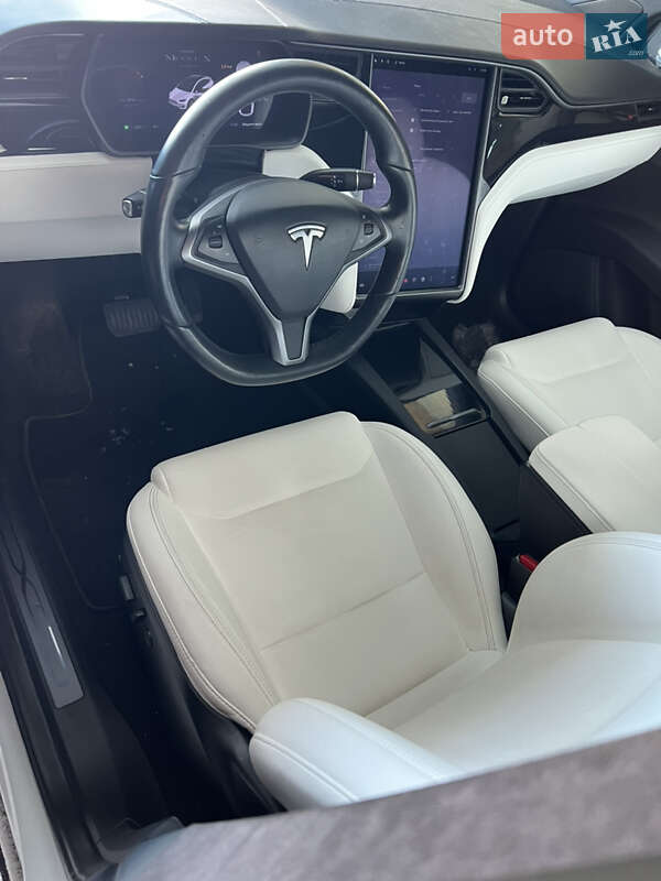 Внедорожник / Кроссовер Tesla Model X 2020 в Ивано-Франковске