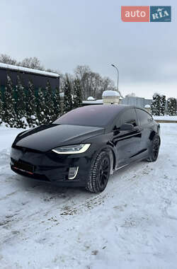 Позашляховик / Кросовер Tesla Model X 2017 в Тернополі