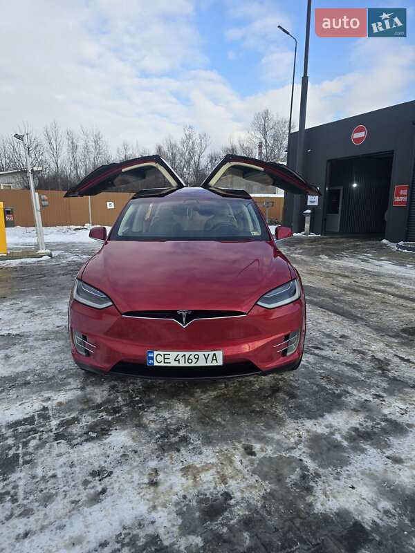 Внедорожник / Кроссовер Tesla Model X 2016 в Черновцах