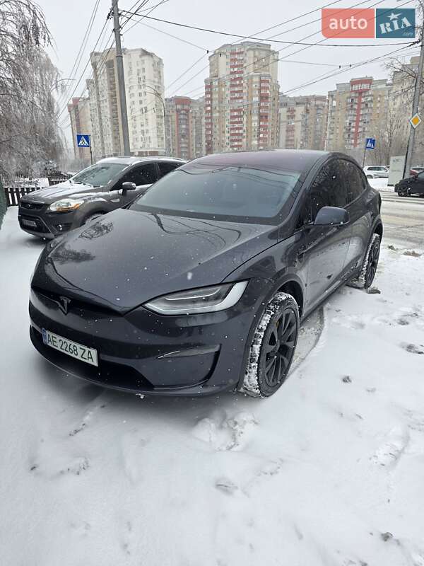 Tesla Model X 2022