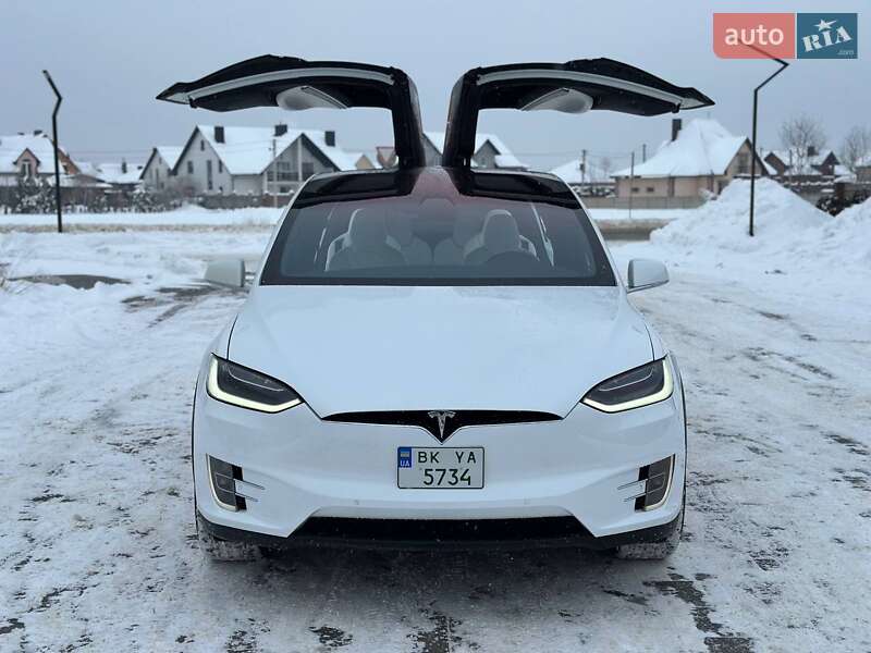 Внедорожник / Кроссовер Tesla Model X 2016 в Луцке фото 7 Внедорожник / Кроссовер Tesla Model X 2016 в Луцке