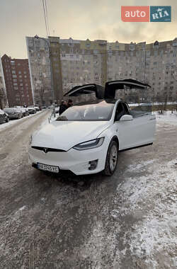 Внедорожник / Кроссовер Tesla Model X 2016 в Киеве