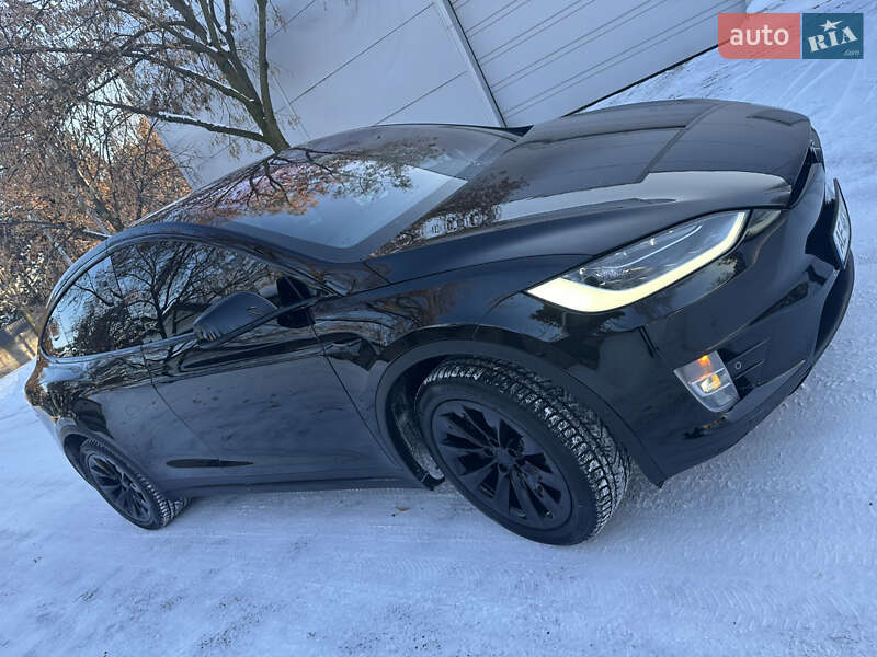 Внедорожник / Кроссовер Tesla Model X 2018 в Днепре
