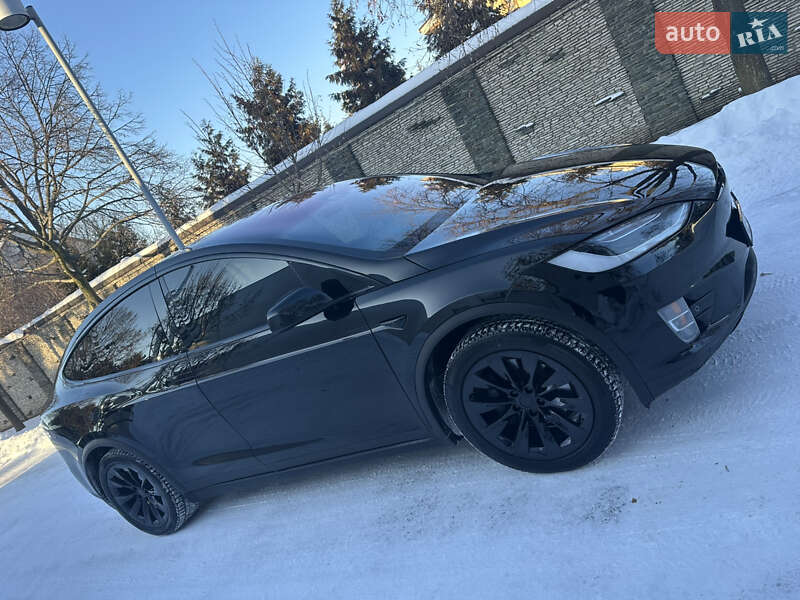 Внедорожник / Кроссовер Tesla Model X 2018 в Днепре