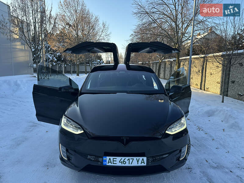 Внедорожник / Кроссовер Tesla Model X 2018 в Днепре