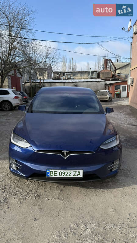Внедорожник / Кроссовер Tesla Model X 2019 в Николаеве