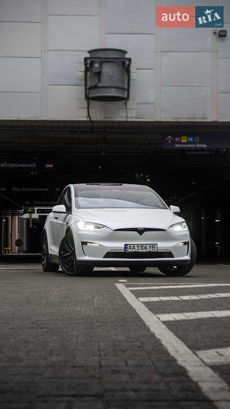 Внедорожник / Кроссовер Tesla Model X 2022 в Киеве