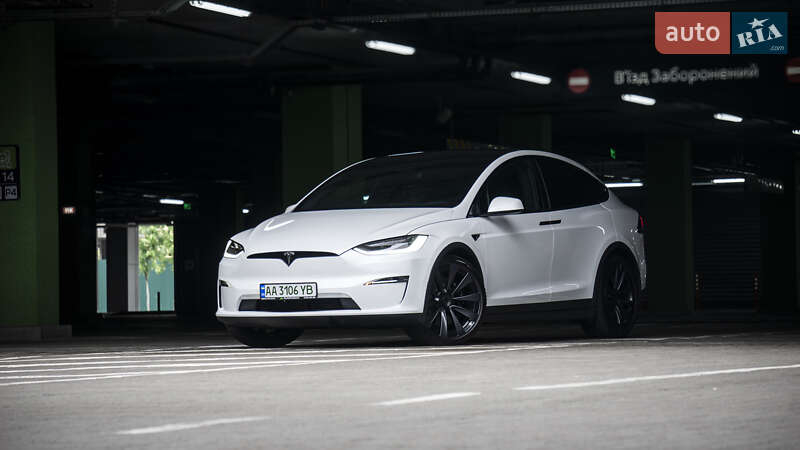 Внедорожник / Кроссовер Tesla Model X 2022 в Киеве