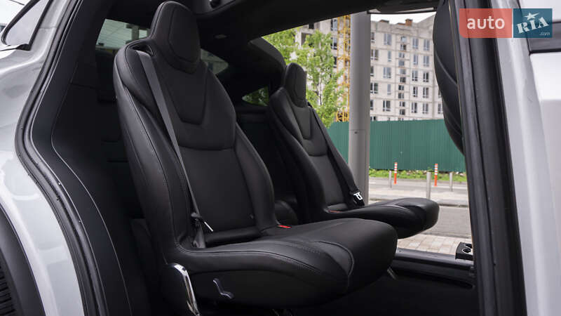 Внедорожник / Кроссовер Tesla Model X 2022 в Киеве