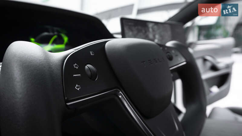 Внедорожник / Кроссовер Tesla Model X 2022 в Киеве