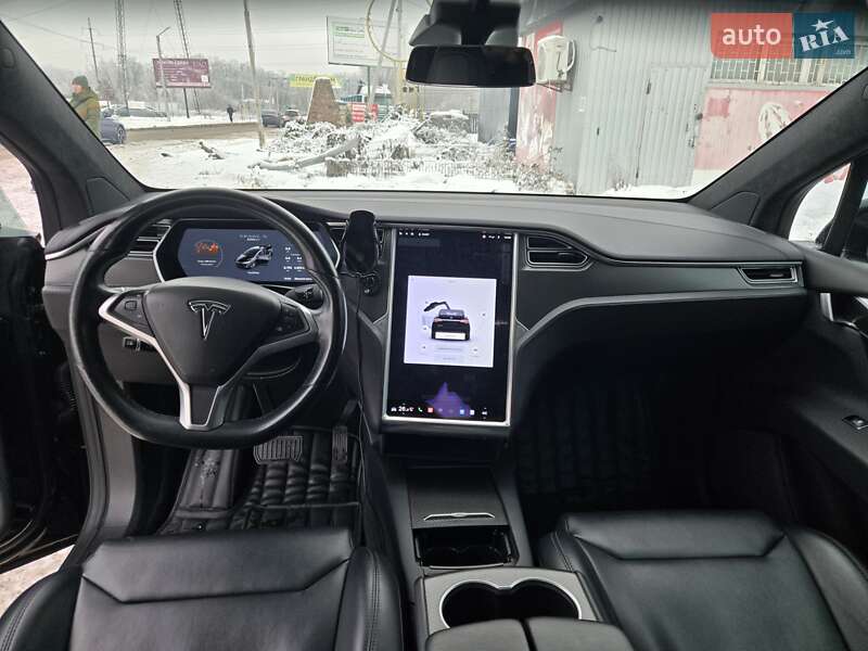Позашляховик / Кросовер Tesla Model X 2017 в Києві фото 19 Позашляховик / Кросовер Tesla Model X 2017 в Києві