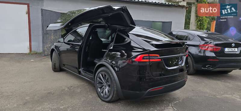 Позашляховик / Кросовер Tesla Model X 2017 в Києві фото 6 Позашляховик / Кросовер Tesla Model X 2017 в Києві