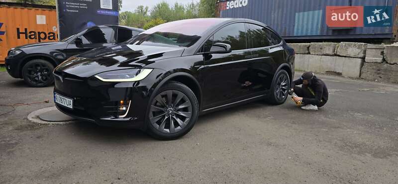 Позашляховик / Кросовер Tesla Model X 2017 в Києві фото 9 Позашляховик / Кросовер Tesla Model X 2017 в Києві