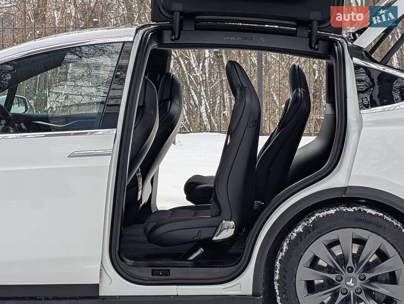 Внедорожник / Кроссовер Tesla Model X 2017 в Киеве фото 11 Внедорожник / Кроссовер Tesla Model X 2017 в Киеве