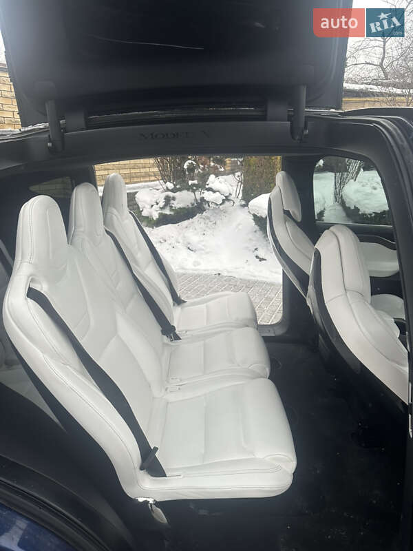 Внедорожник / Кроссовер Tesla Model X 2016 в Днепре