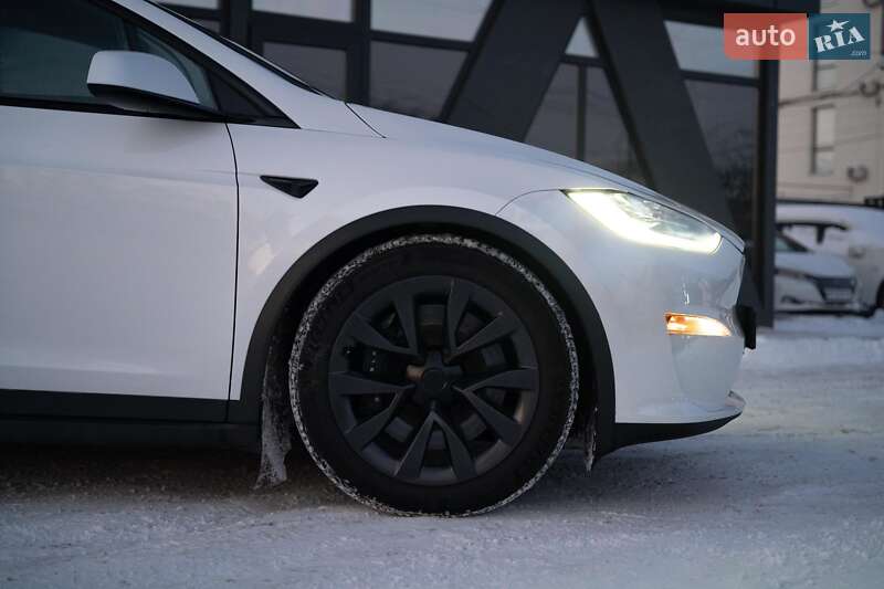 Внедорожник / Кроссовер Tesla Model X 2023 в Черновцах