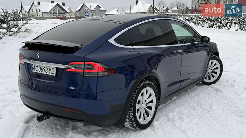 Внедорожник / Кроссовер Tesla Model X 2017 в Луцке