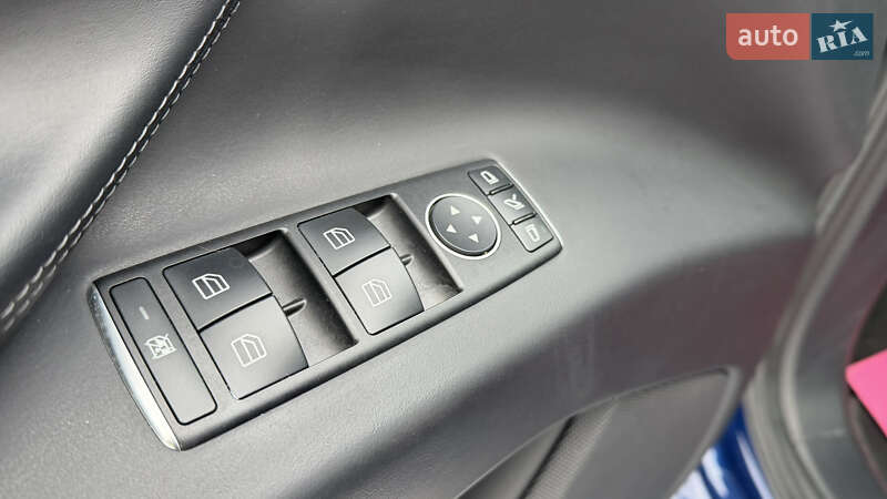 Внедорожник / Кроссовер Tesla Model X 2017 в Луцке