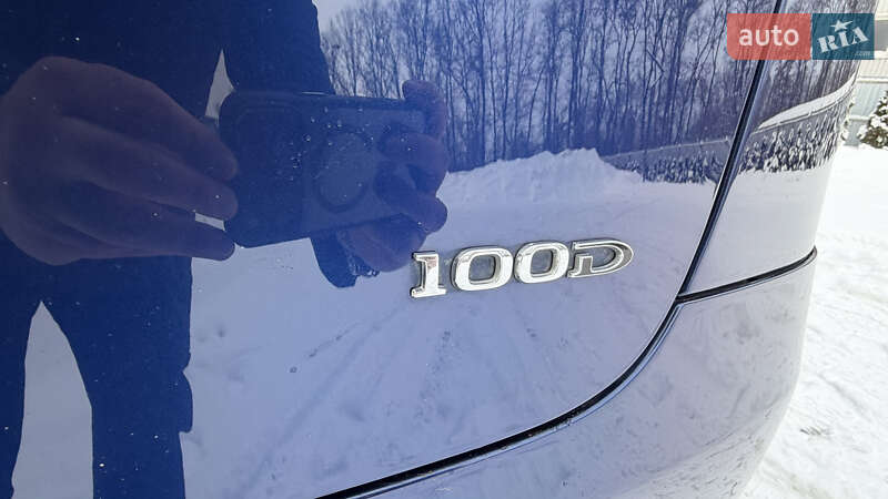 Внедорожник / Кроссовер Tesla Model X 2017 в Луцке