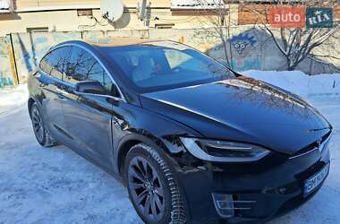 Внедорожник / Кроссовер Tesla Model X 2019 в Сумах