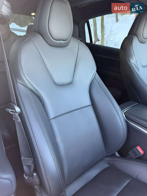 Позашляховик / Кросовер Tesla Model X 2022 в Тернополі