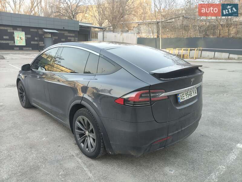 Позашляховик / Кросовер Tesla Model X 2018 в Дніпрі фото 2 Позашляховик / Кросовер Tesla Model X 2018 в Дніпрі