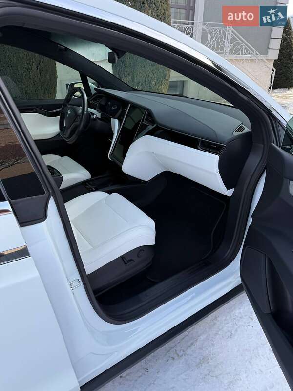 Внедорожник / Кроссовер Tesla Model X 2018 в Белой Церкви