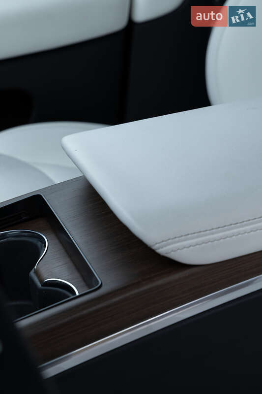 Внедорожник / Кроссовер Tesla Model X 2022 в Харькове