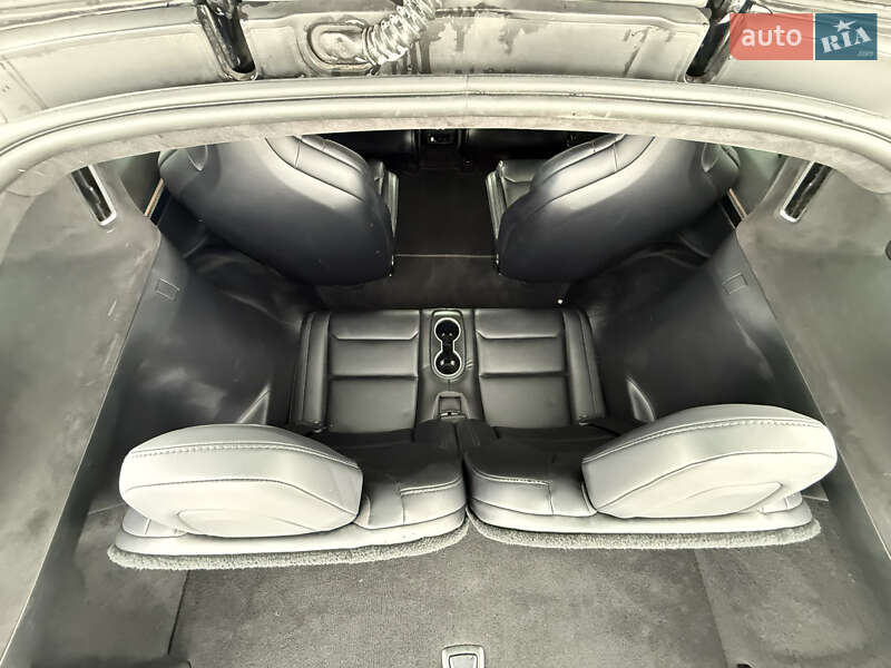 Позашляховик / Кросовер Tesla Model X 2017 в Стрию