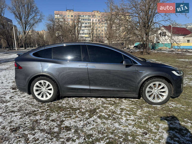 Внедорожник / Кроссовер Tesla Model X 2016 в Днепре