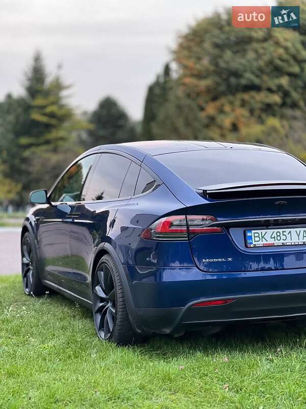 Позашляховик / Кросовер Tesla Model X 2016 в Рівному фото 5 Позашляховик / Кросовер Tesla Model X 2016 в Рівному