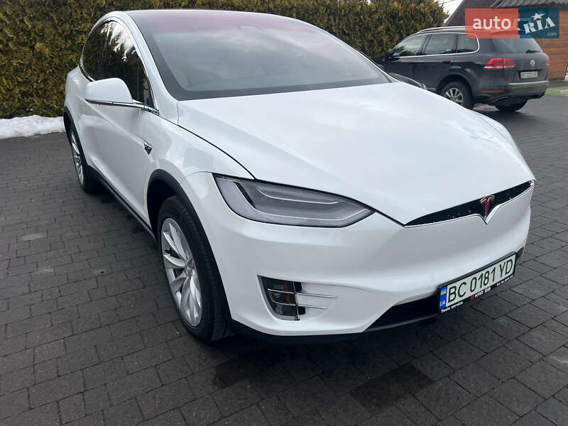 Внедорожник / Кроссовер Tesla Model X 2019 в Стрые