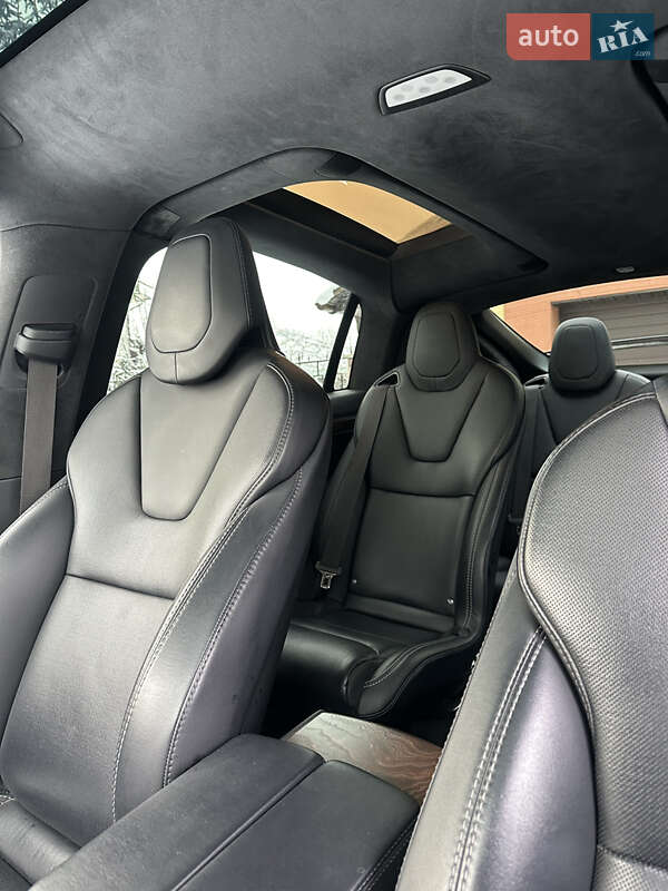 Позашляховик / Кросовер Tesla Model X 2018 в Києві