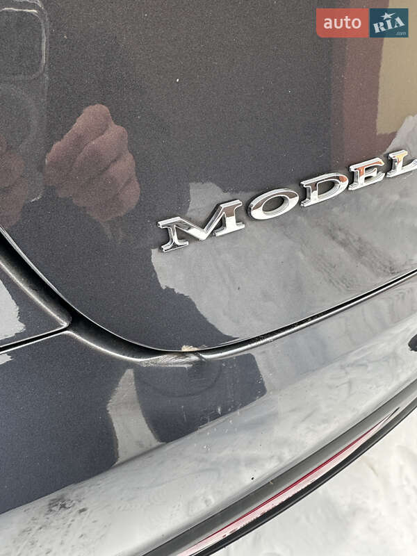 Позашляховик / Кросовер Tesla Model X 2018 в Києві