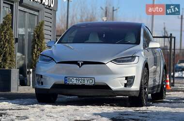 Позашляховик / Кросовер Tesla Model X 2017 в Львові