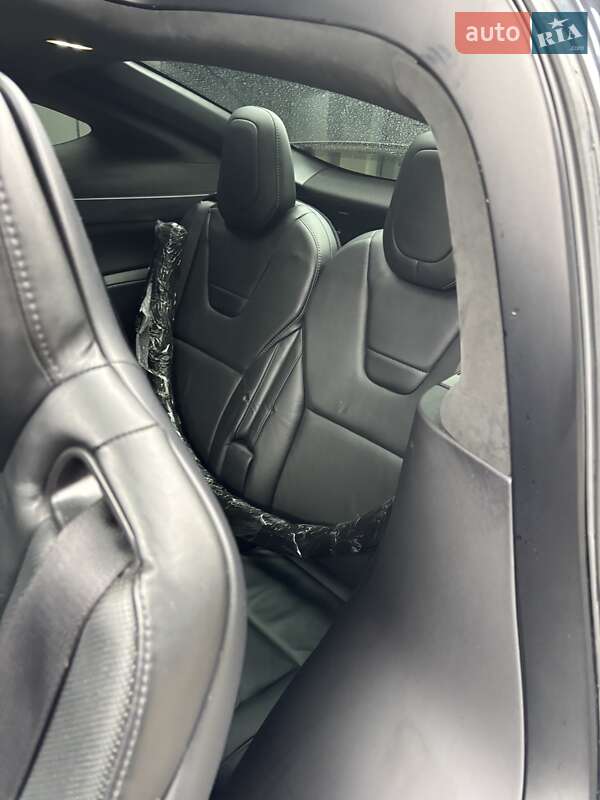 Позашляховик / Кросовер Tesla Model X 2016 в Тячеві фото 21 Позашляховик / Кросовер Tesla Model X 2016 в Тячеві