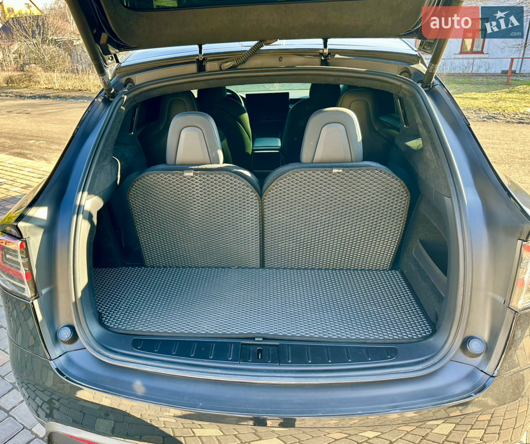 2024 Tesla Model X - мініатюра 8