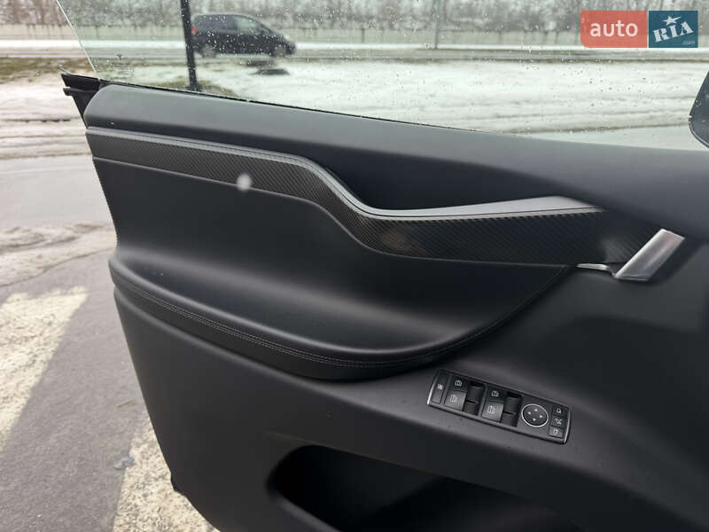 Внедорожник / Кроссовер Tesla Model X 2018 в Киеве