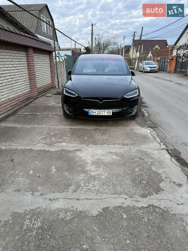 Позашляховик / Кросовер Tesla Model X 2016 в Одесі