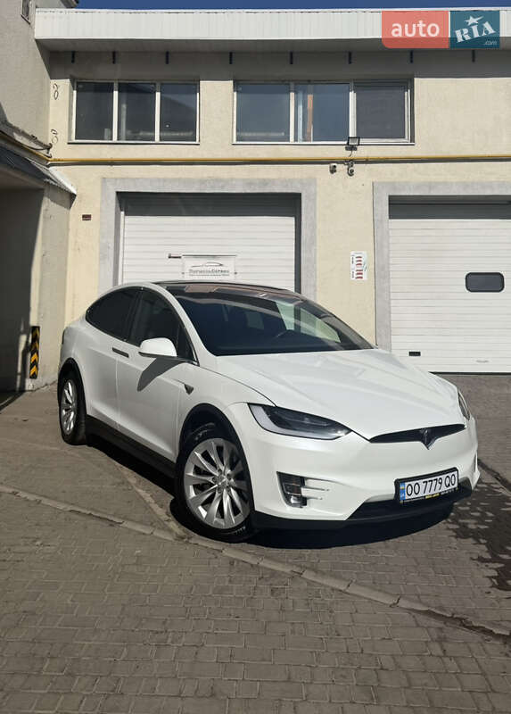 Позашляховик / Кросовер Tesla Model X 2020 в Одесі фото 4 Позашляховик / Кросовер Tesla Model X 2020 в Одесі