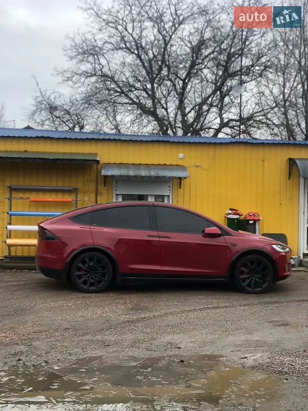Tesla Model X 2016 VIN 5YJXCBE42GF021988 фото оголошення 4 з 40