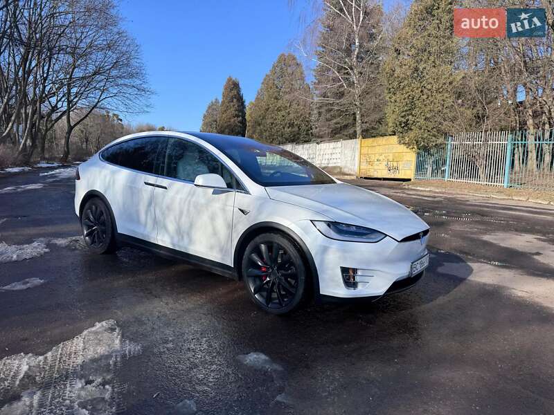 Позашляховик / Кросовер Tesla Model X 2020 в Львові