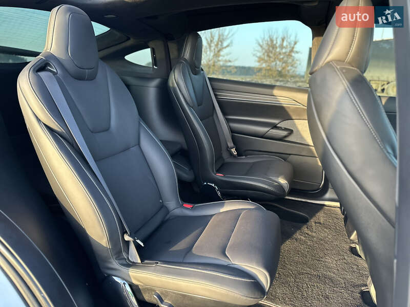 Позашляховик / Кросовер Tesla Model X 2022 в Бродах