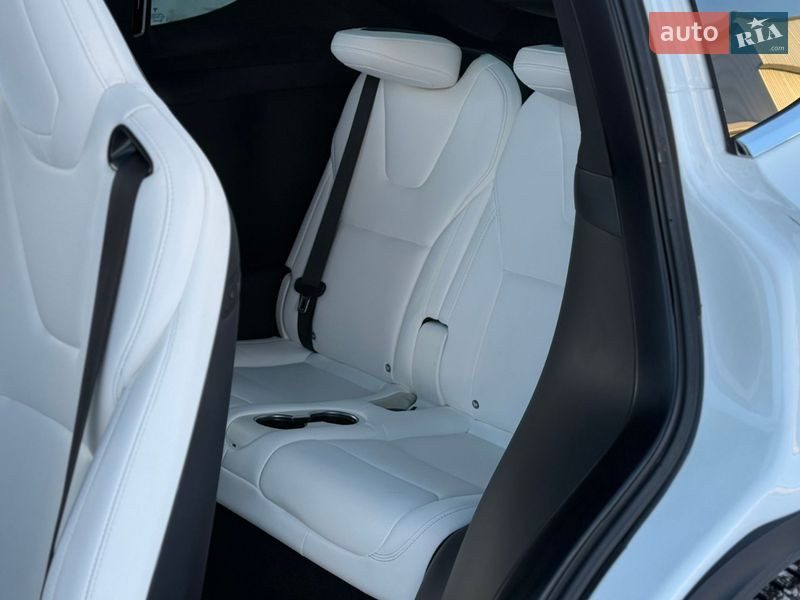 Внедорожник / Кроссовер Tesla Model X 2017 в Тернополе