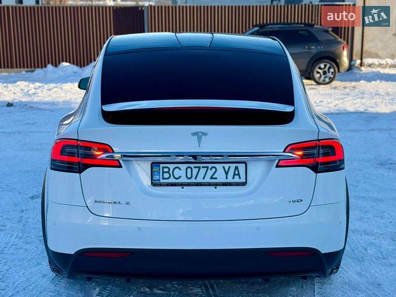 Внедорожник / Кроссовер Tesla Model X 2017 в Тернополе