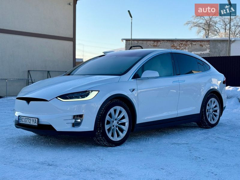 Внедорожник / Кроссовер Tesla Model X 2017 в Тернополе