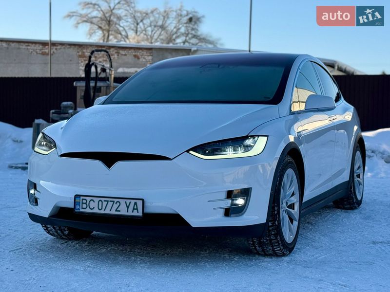 Внедорожник / Кроссовер Tesla Model X 2017 в Тернополе