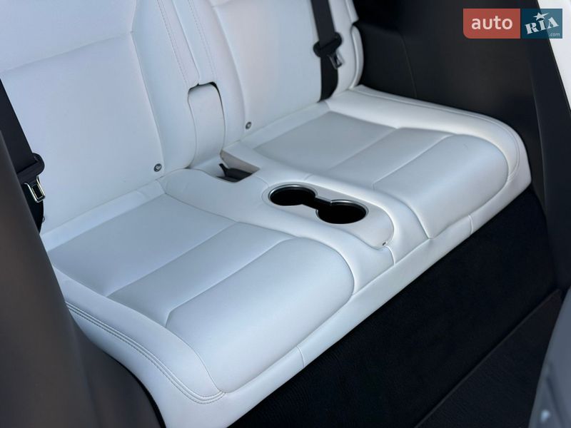 Внедорожник / Кроссовер Tesla Model X 2017 в Тернополе