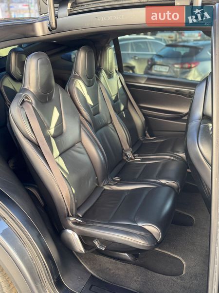 Внедорожник / Кроссовер Tesla Model X 2016 в Днепре