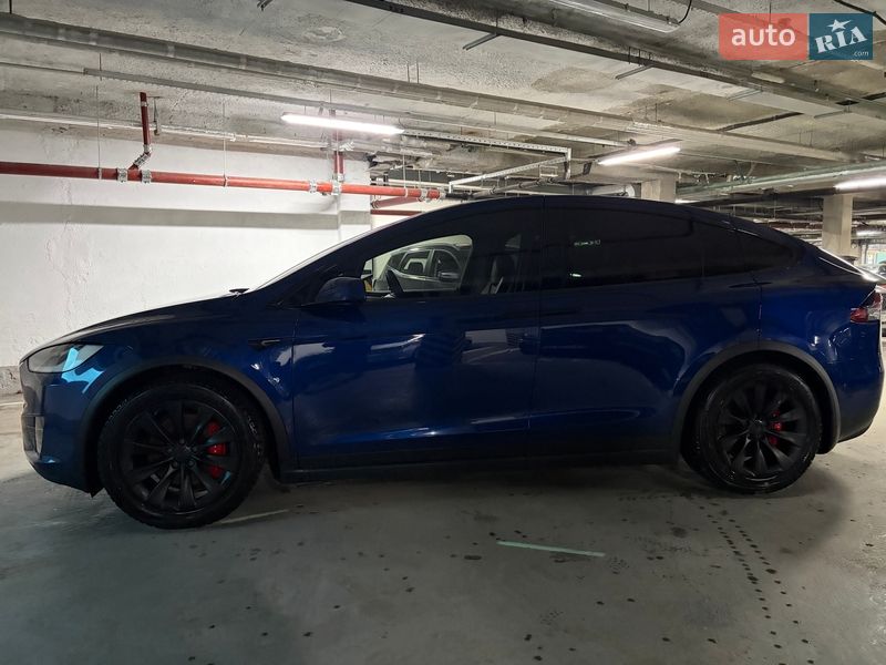 Внедорожник / Кроссовер Tesla Model X 2019 в Киеве
